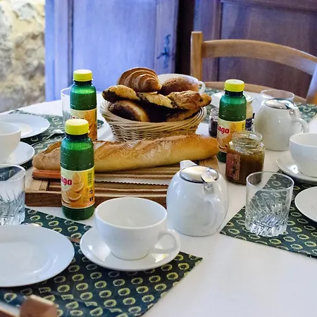 Du Colombeyras Frühstückspension Espeluche